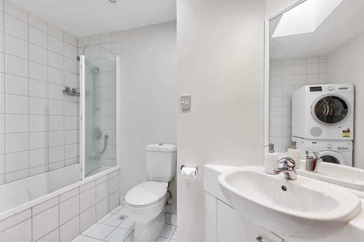 26/8 Basque Road Eden Terrace_16