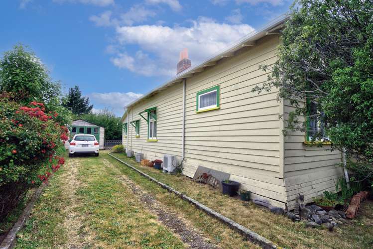 20 Clifton Avenue Carterton_13