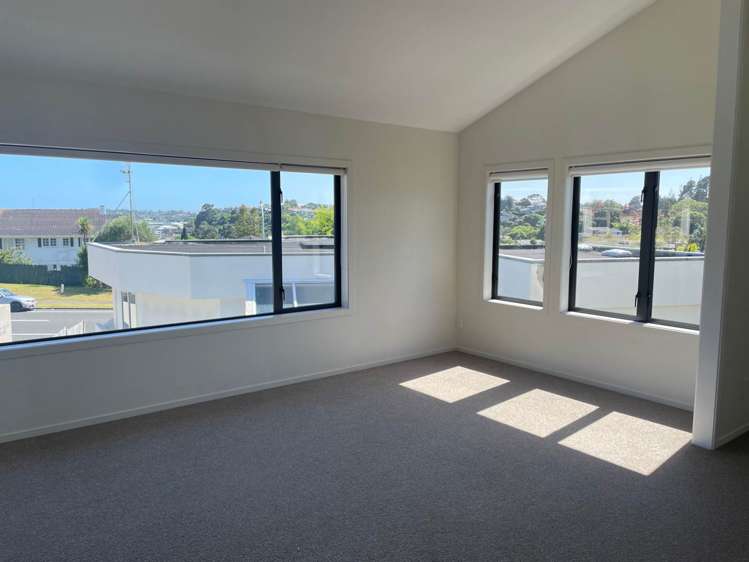 1/7 Sunderlands Road_0