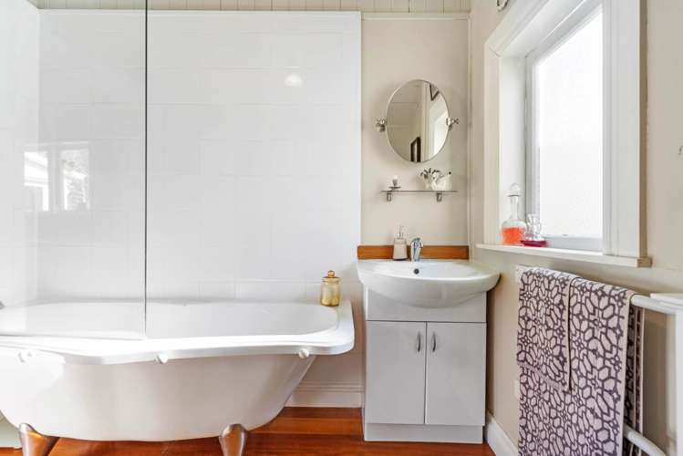 11 Railway Street Helensville_15