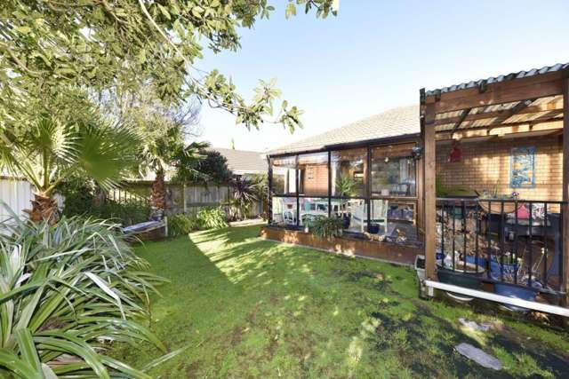 2/82 Lincoln Road Hillmorton_1