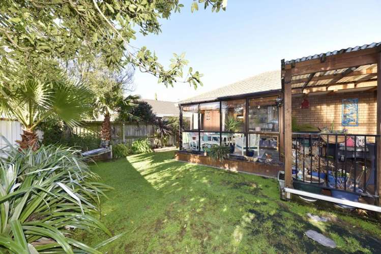 2/82 Lincoln Road Hillmorton_1