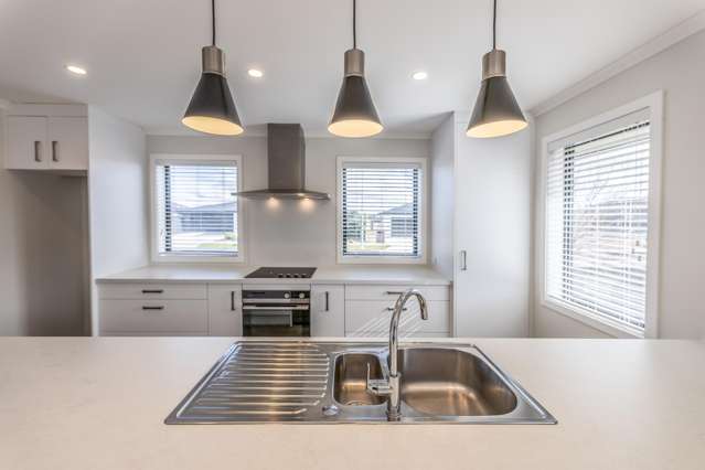 6 Corsica Court Fitzherbert_3