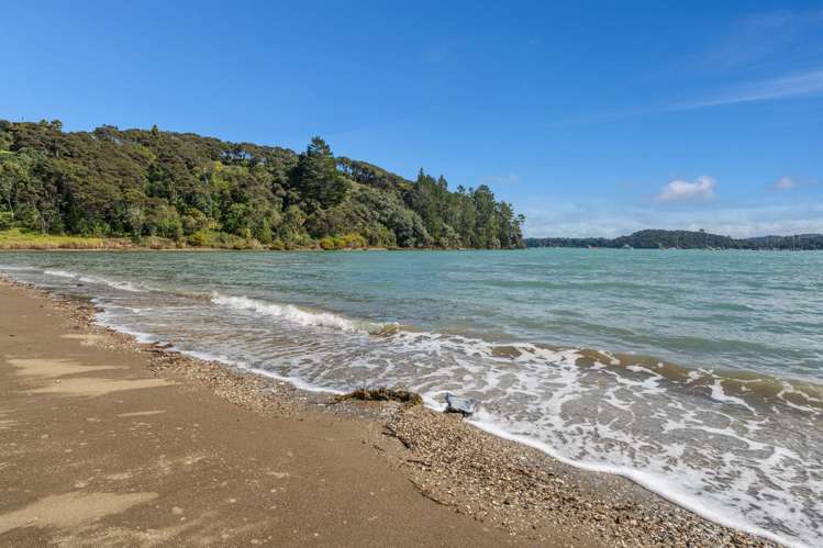 100 Margaret Reeve Lane Waiheke Island_48