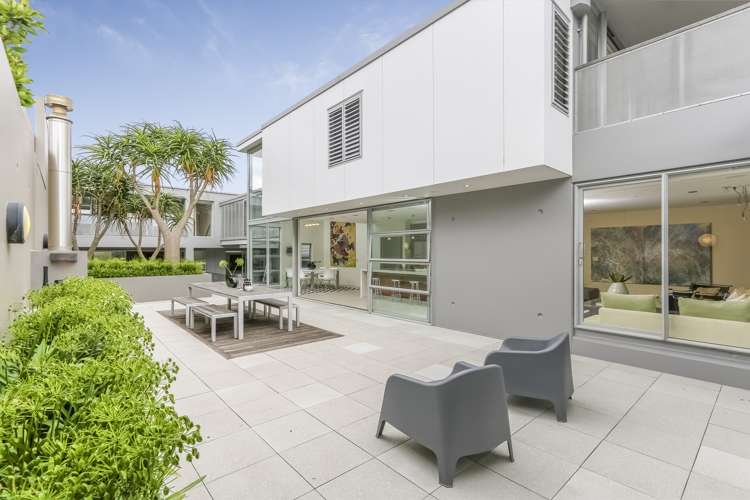 14 Crummer Road Grey Lynn_5