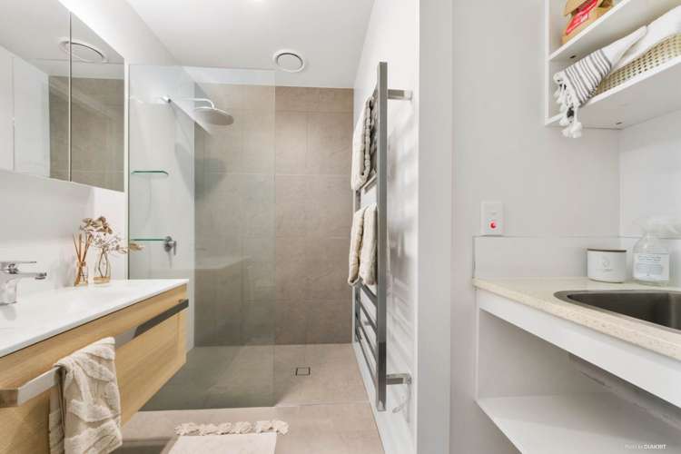 5 Bickerton Way Flat Bush_7