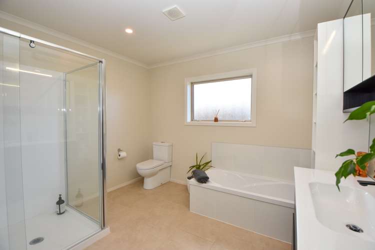 50 Armstrong Avenue Carterton_17