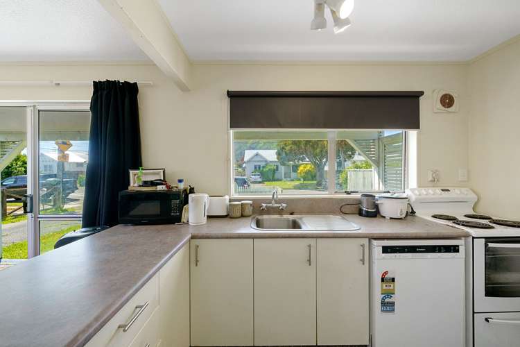 1/27 Awamutu Grove Waiwhetu_6