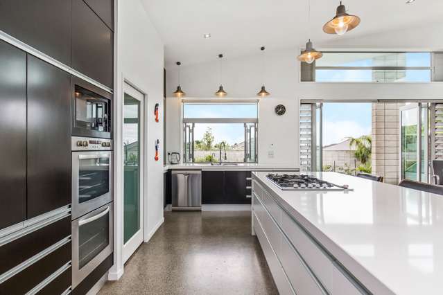 46 Columbia Crescent Beachlands_1