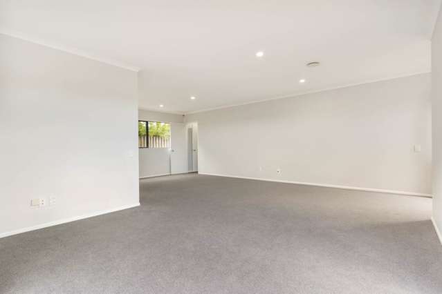 2/35 Highgrove Lane Totara Vale_4