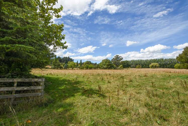 281 Kokotau Road Carterton_23