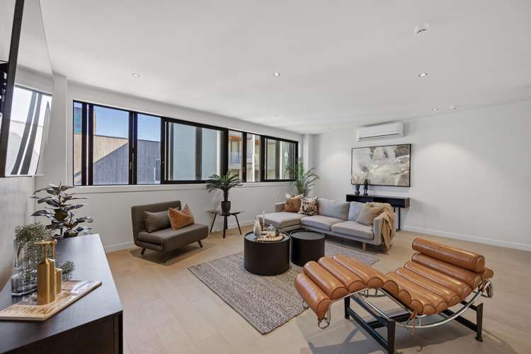 2/8 Vinegar Lane Grey Lynn_14