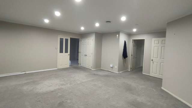 2 Zambezi Lane Mount Roskill_2