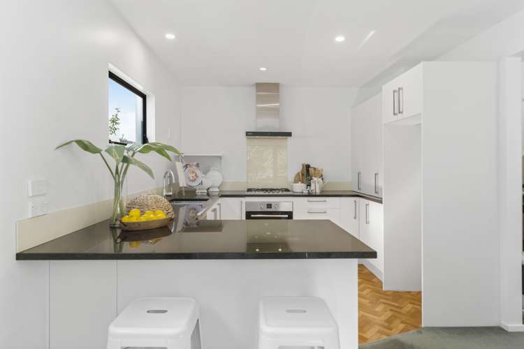 5/12 Herons Way Northcote_4