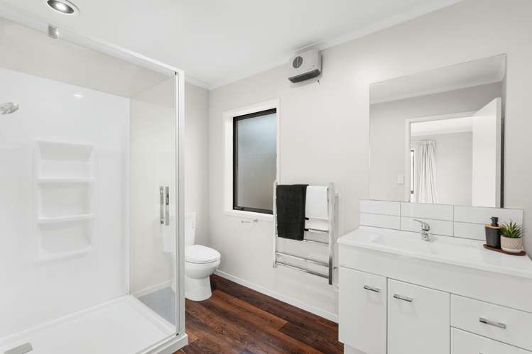 2 Milano Lane Wigram_11