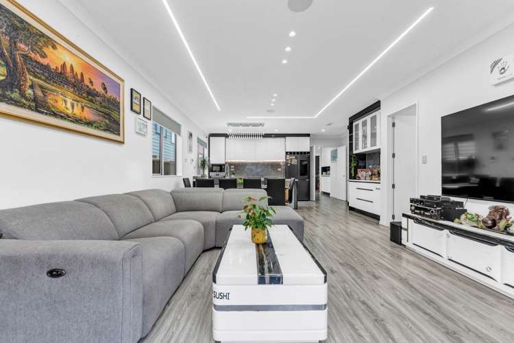 15 Uru Drive Flat Bush_8