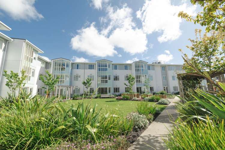 15 Centreway Road Orewa_9