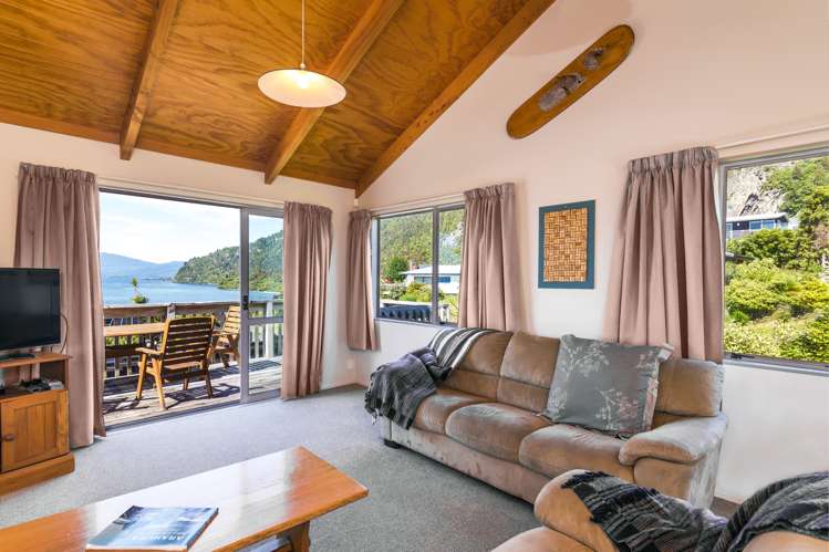 33 Ngati Parekaawa Drive Kuratau_7