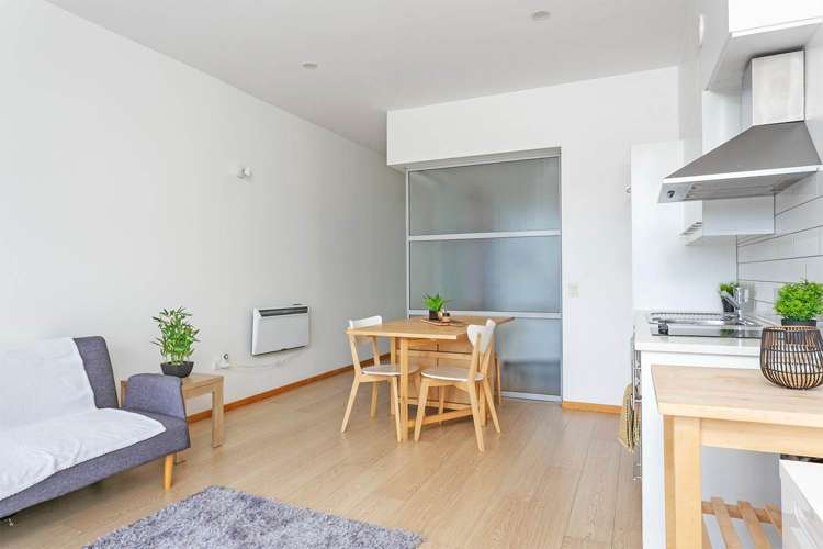 304/155 Beach Road Auckland Central_4