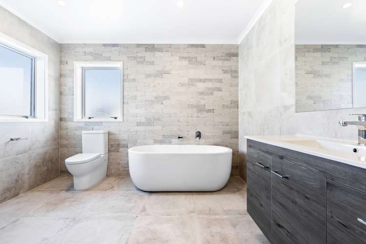 13 Couldrey Crescent Red Beach_19