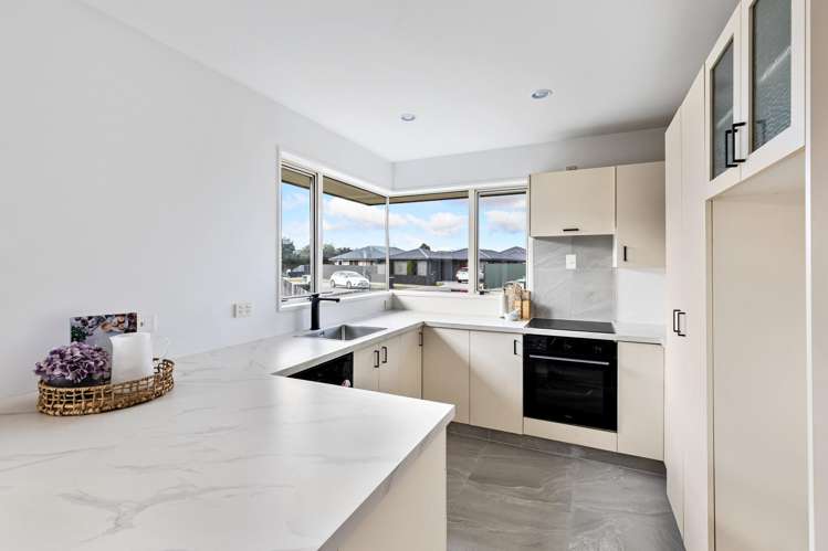 32 Surfers Place_2