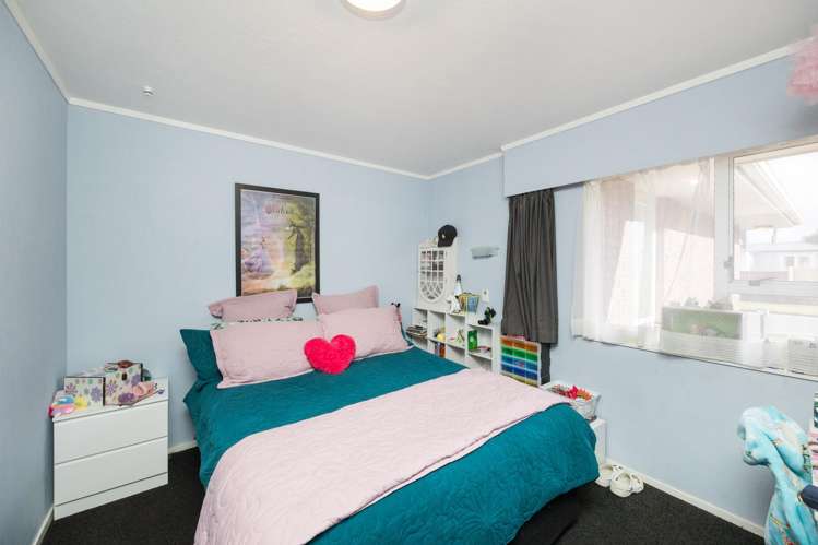 6 Truscott Grove Awapuni_21