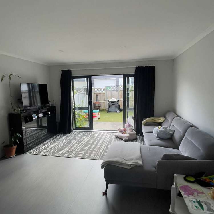 24 Whakawhiti Loop Avondale_12