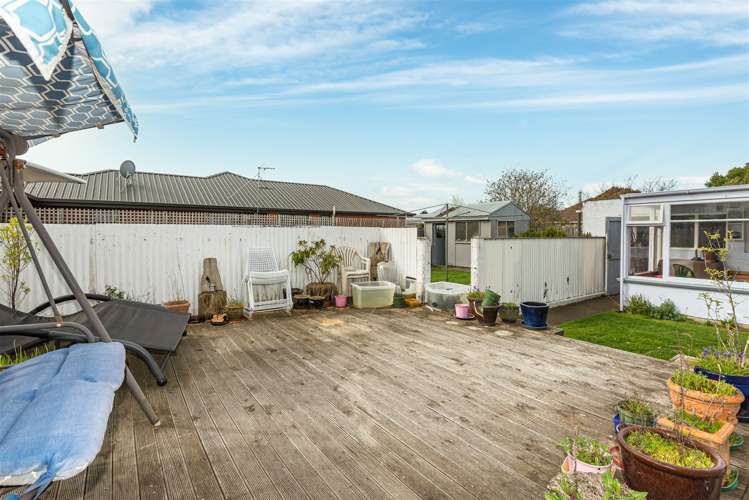 54 Wycola Avenue Hei Hei_13