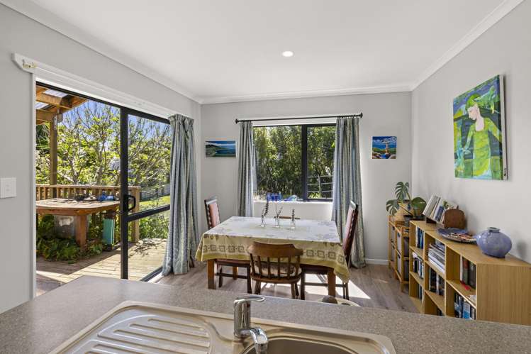 16 James Street Raglan_34