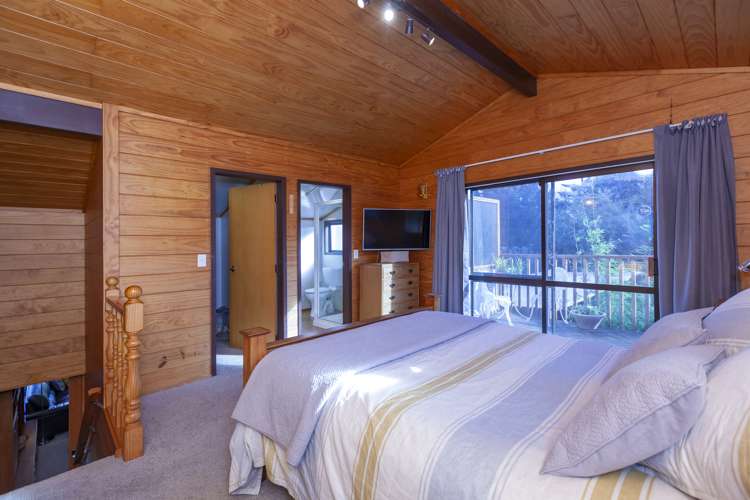 15 Tiromoana Road Raumati South_18