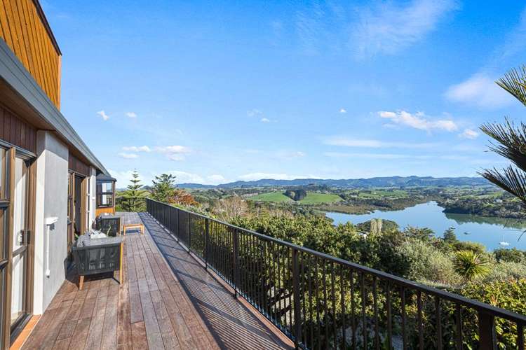 1234 Sandspit Road_4