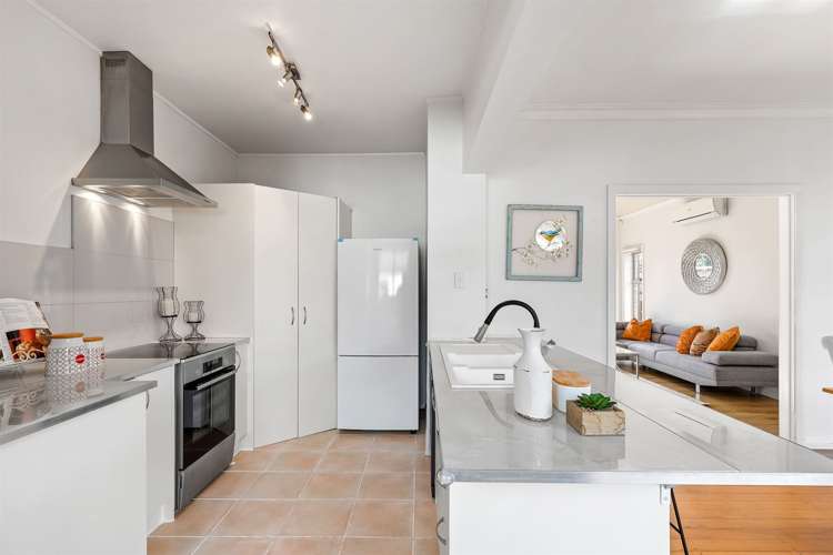 60a Waimumu Road Massey_23