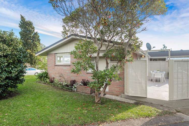 1/1 Harvey Place St Heliers_10