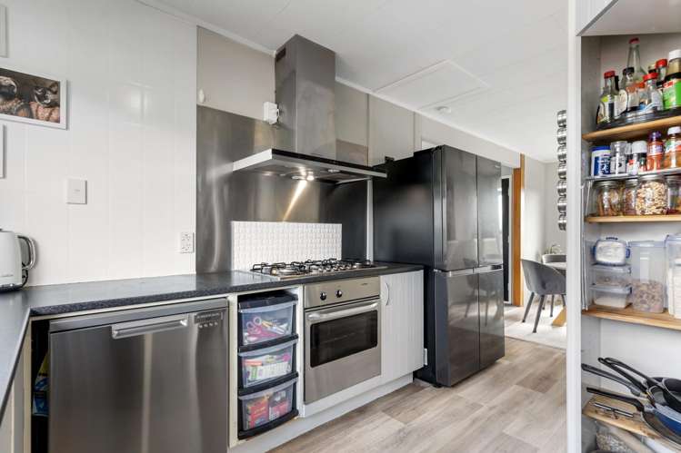 12 Landsdale Place Massey_7