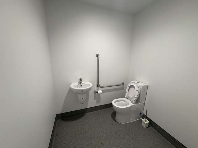 7/90A Hobsonville Road Hobsonville_3