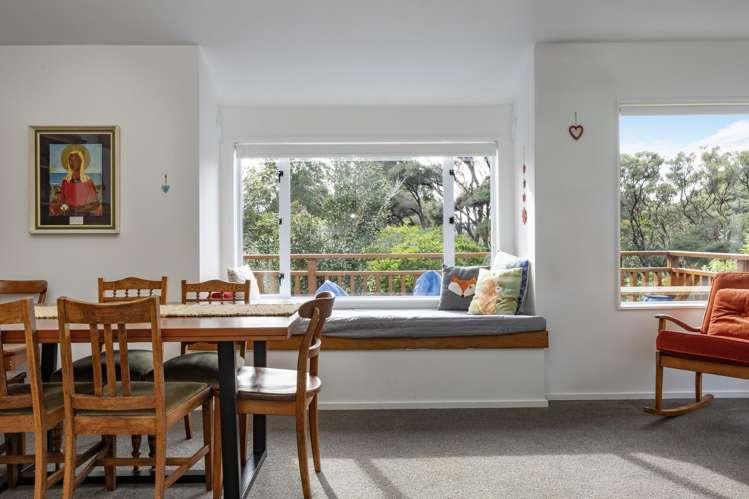 156 Piha Road Piha_14