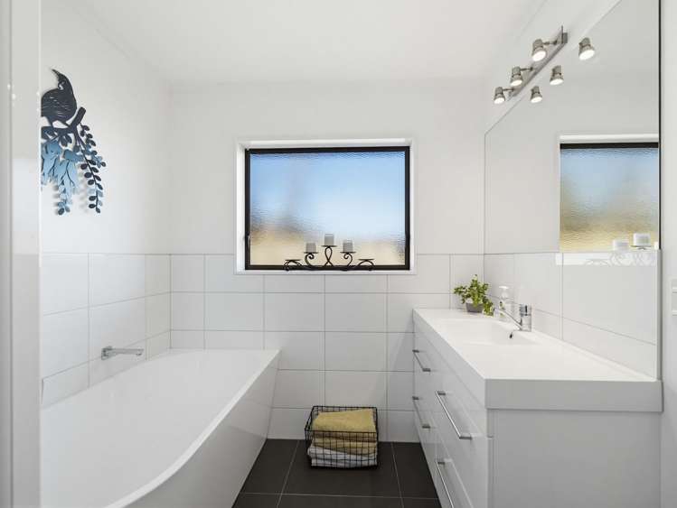 11 Fern Grove Taradale_13