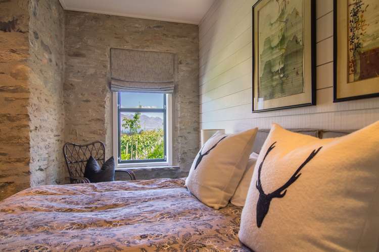 2 York Street Queenstown_10