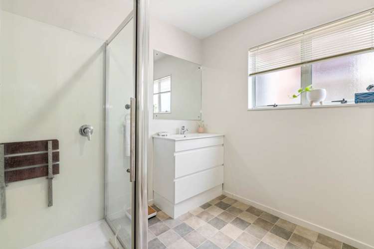 61 The Grove Red Beach_10