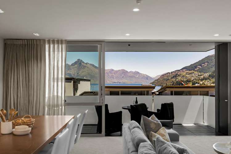 4/60 Hallenstein Street Queenstown_6