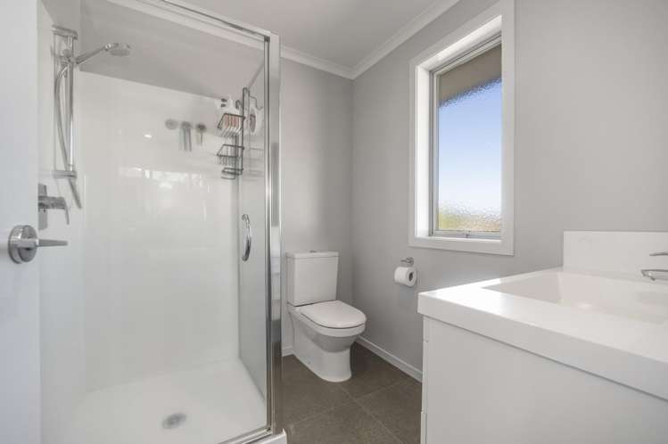 163 Ballintoy Park Drive Welcome Bay_10
