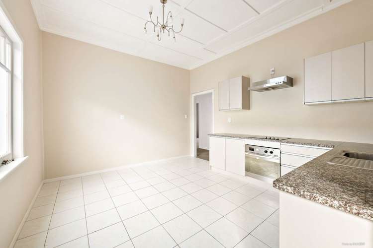 4122 Great North Road Glen Eden_6