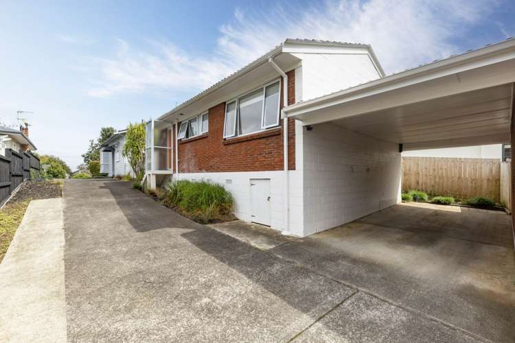 2/49 Namata Road One Tree Hill_2