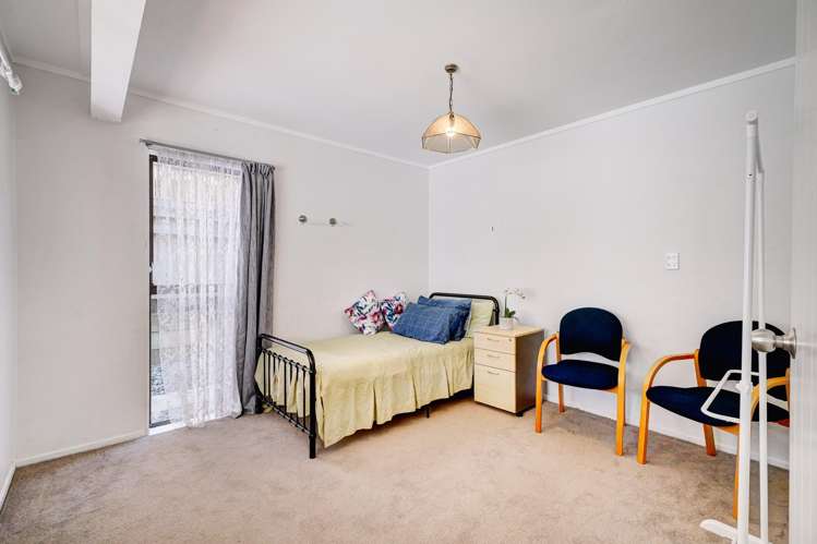 14B Chip Grove Sunnyhills_17