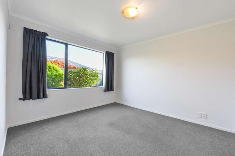 11 Otia Drive Richmond_8