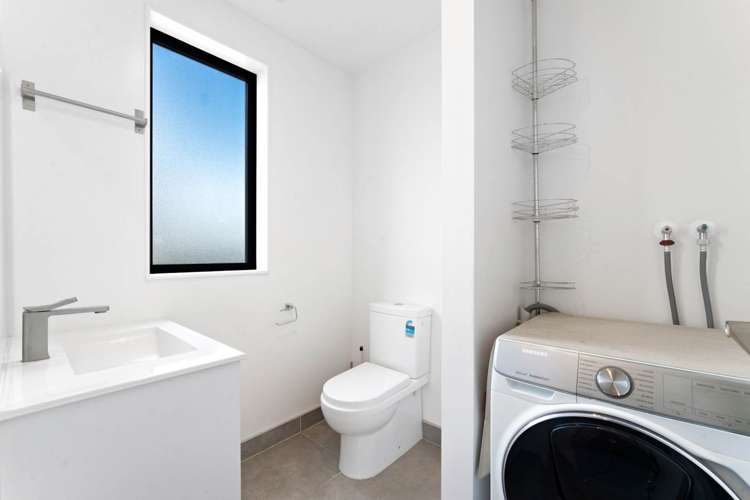 154 Squadron Drive Hobsonville_16