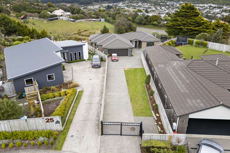 32 Mervyn Kemp Drive Tawa_18