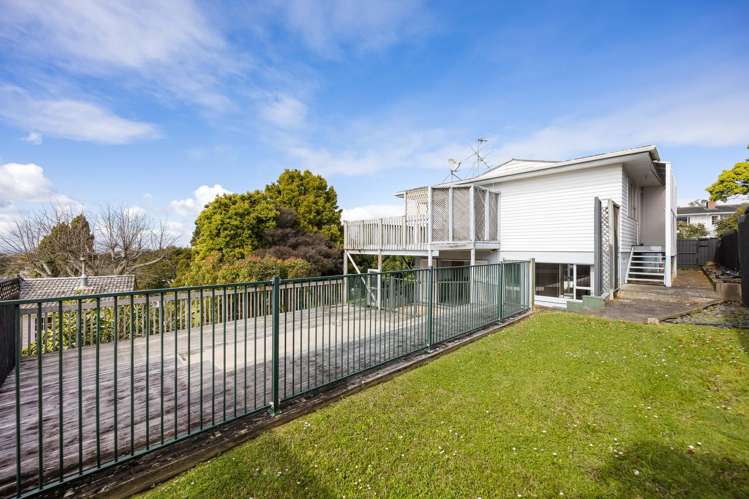 6 Woodcote Drive Glenfield_14