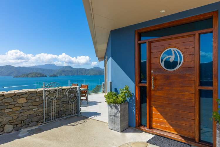 1 Cooks Ridge Waikawa Bay_4