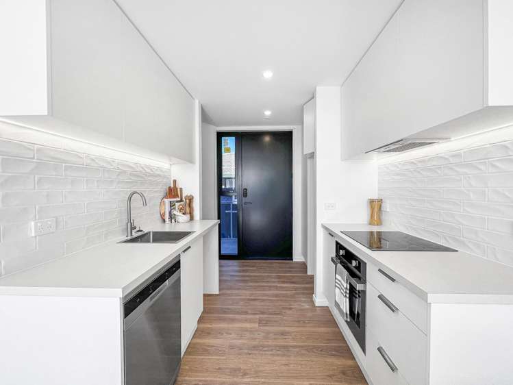 3/160 Clarence Street_3